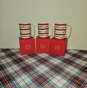 Set Of 3 Lenox Holiday Wishes PEACE, JOY, LOVE Mugs